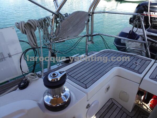 PILOT SALOON 41 42